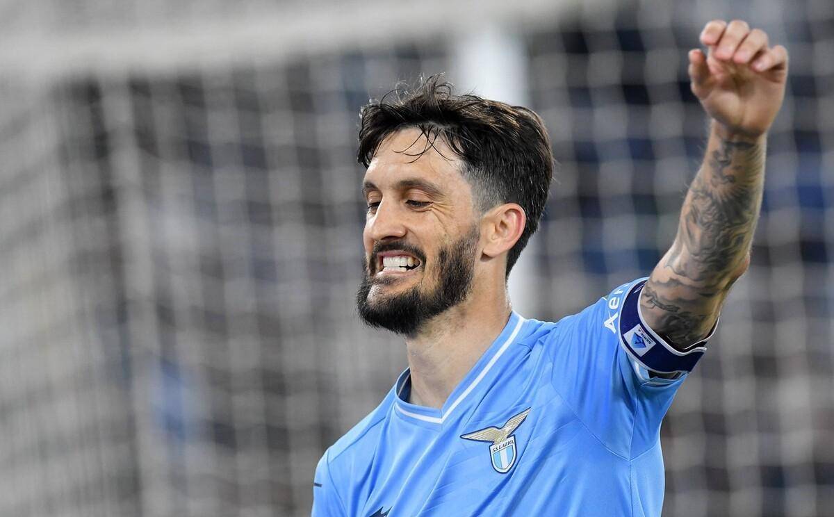 重磅！金州勇士止住颓势备战意甲赛后拉齐奥调整名单以备社区盾，尤文图斯围绕德国杯主帅复盘