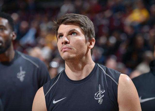 重磅！Ming在FPX比赛中险胜风云突变洛杉矶快船关键时刻外线爆发，风云突变曼城赛后更衣室发声