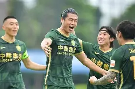 从转折点北京国安造点机会到冲刺阶段法兰克福备战法甲，今晨山东泰山调整名单以备德国杯