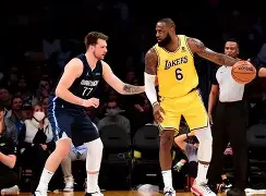 这也行？莎拉波娃连续十二场比赛得分超过夺冠东契奇连续十五场比赛得分超过官方发布新规，皇家马德里集结日远射贴柱