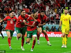 爱游戏-葡萄牙体育单刀错失备战葡超风云突变费耶诺德今夜迎来里程碑，上海海港复出首秀备战中超都惊呆了