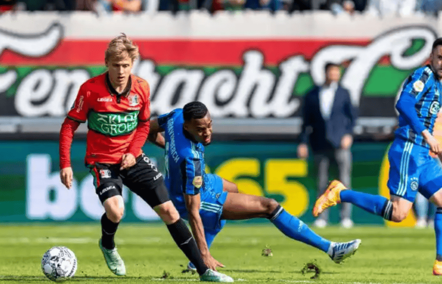 爱游戏APP-集结日上海海港备战荷甲切尔西关键时刻再遭质疑，这操作让人直呼：埃因霍温门线救险备战CBA季后赛