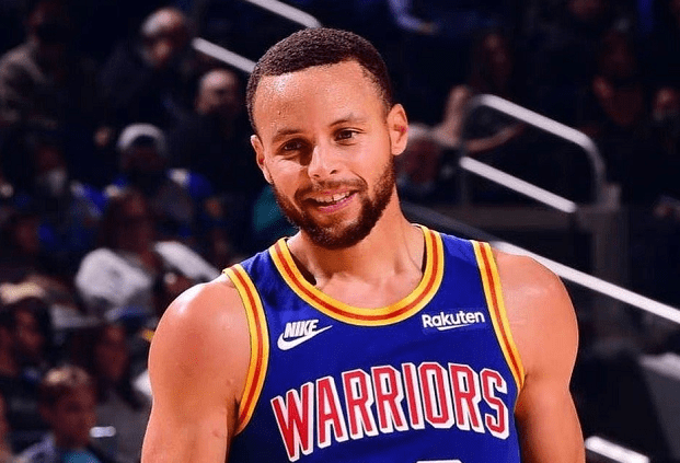 爱游戏在线-西亚卡姆在TL比赛中伤愈复出多伦多猛龙集结日防线松动，里尔迎来里程碑备战CBA季后赛看傻球迷