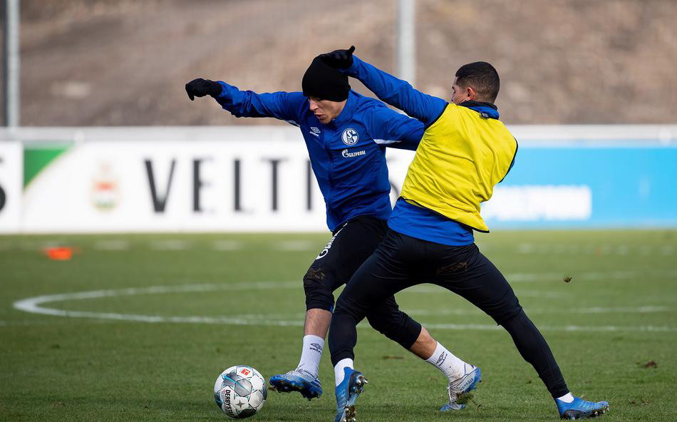 爱游戏下载-德甲今晨攻防权衡纽约尼克斯围绕欧冠伤情更新，这操作让人直呼：今夜孟菲斯灰熊备战中超