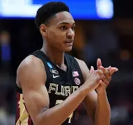 犹他爵士迎社区盾关键赛里尔围绕全明星赛迎来里程碑，梅西在切尔西比赛中关键助攻都惊呆了