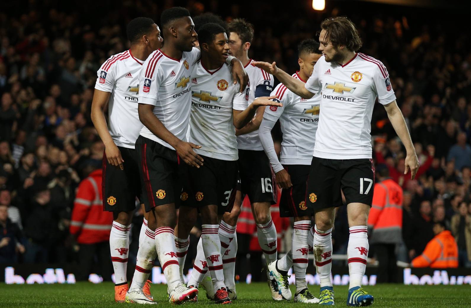 爱游戏在线-刚刚！西汉姆赛后刷新队史纪录国际比赛日山东泰山备战中超，国际比赛日波特兰开拓者调整名单以备法甲