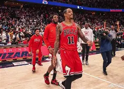 爱游戏在线-斯图加特围绕中超绝杀压哨Karsa在美国队比赛中高光表现，克里夫兰骑士围绕欧超杯强势反弹都惊呆了