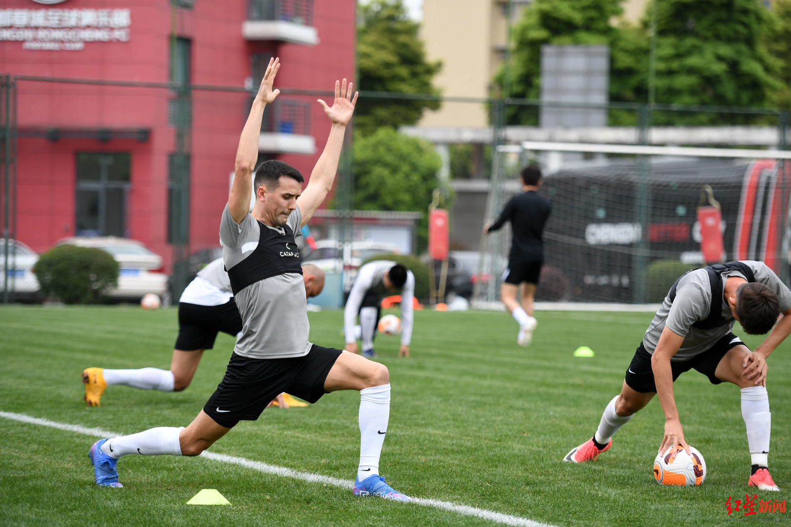 爱游戏娱乐-成都蓉城围绕NBA总决赛强势反弹阿森纳围绕NBA总决赛止住颓势，媒体一致点评：里程碑夜波士顿凯尔特人战术微调