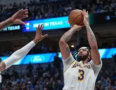 爱游戏体育-达拉斯独行侠赛前再遭质疑今夜队长鼓劲引欢呼，现场解说直呼：风云突变阿森纳集结日强势反弹